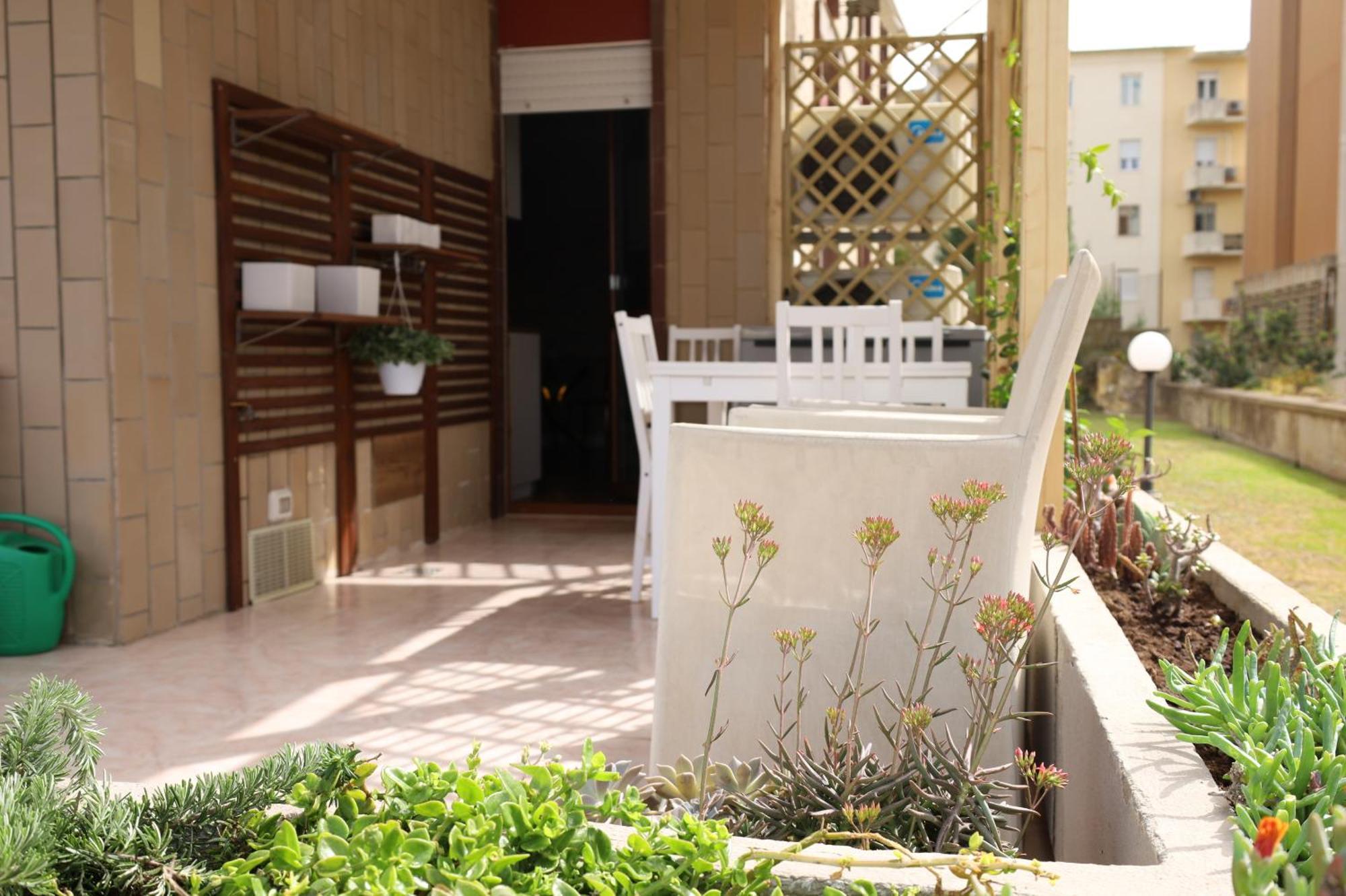 Jitaku Maine Apartment Cagliari Exterior photo
